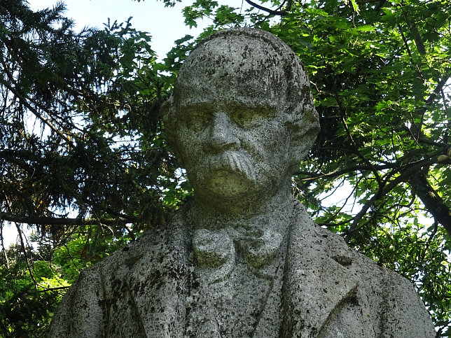 Robert-Micklitz-Denkmal