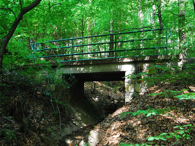 Steg neben Objekt 1934 (Gew�lbe im Zuge der H�henstra�e)