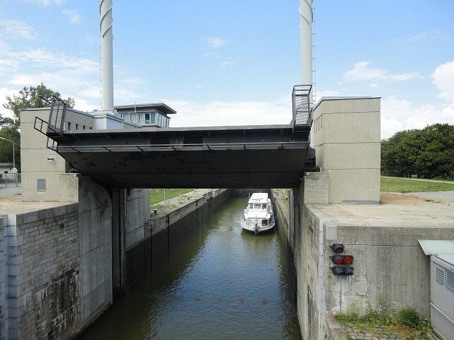 Nussdorfer Wehr- und Schleusenanlage