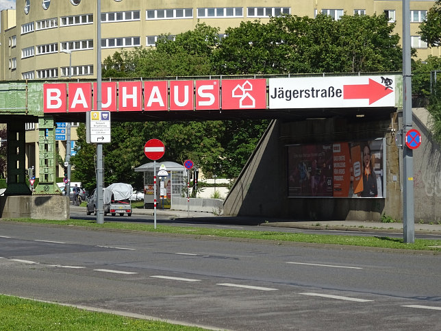 Adalbert-Stifter-Strae Eisenbahnbrcke