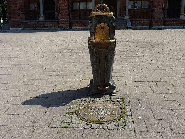 Brunnen am Brigittaplatz