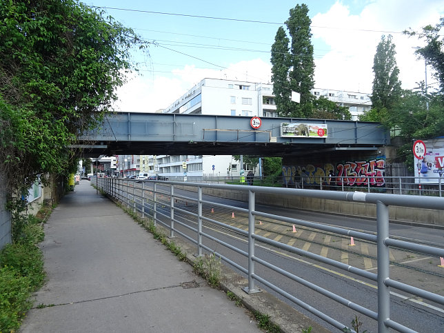 Stromstrae Eisenbahnbrcke