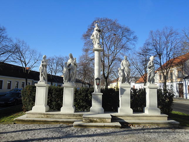 Figurengruppe (Mariensule)