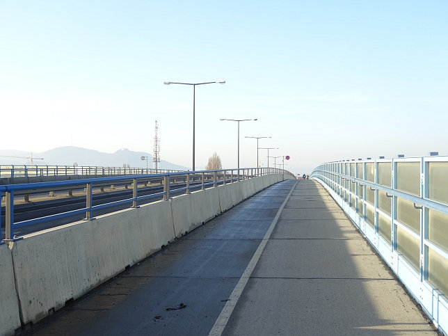 Brcke ber das Gleisdreieck Floridsdorf
