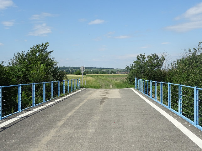 Feldwegbrcke bei der denburgerstrae ber Marchfeldkanal