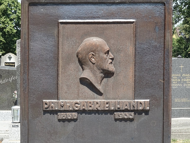 Gabriel Handl