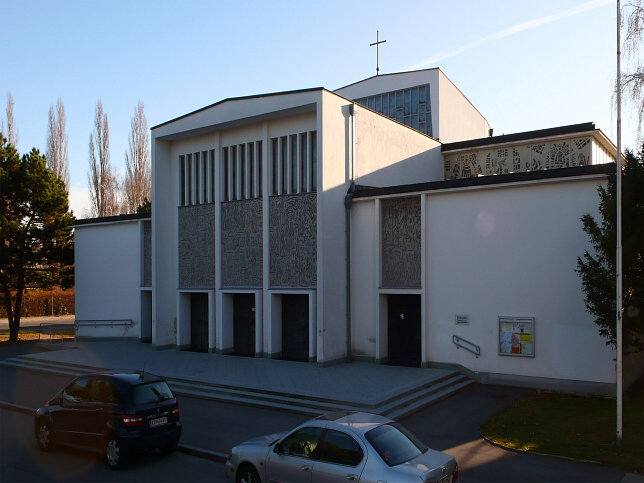 Pfarrkirche Strebersdorf (Kirche Maria Knigin)
