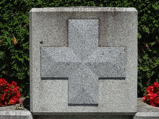 Strebersdorfer Friedhof, Grab der Schulbr�der M4 und M5