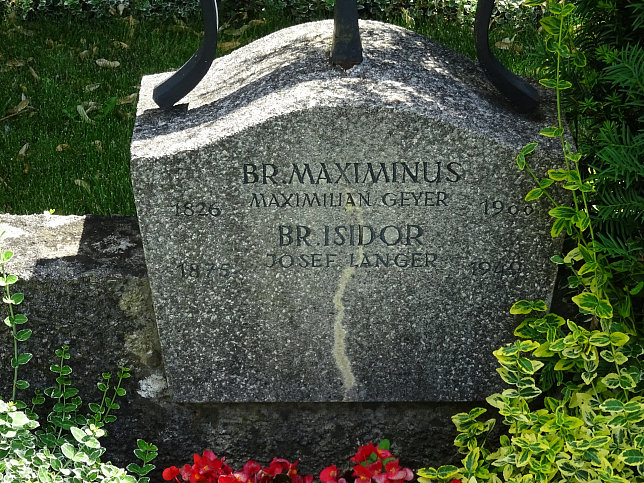 Strebersdorfer Friedhof, Grab der Schulbr�der