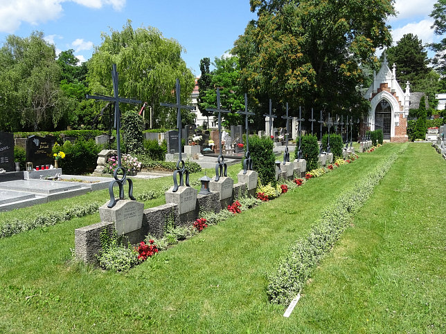 Strebersdorfer Friedhof, Grab der Schulbr�der