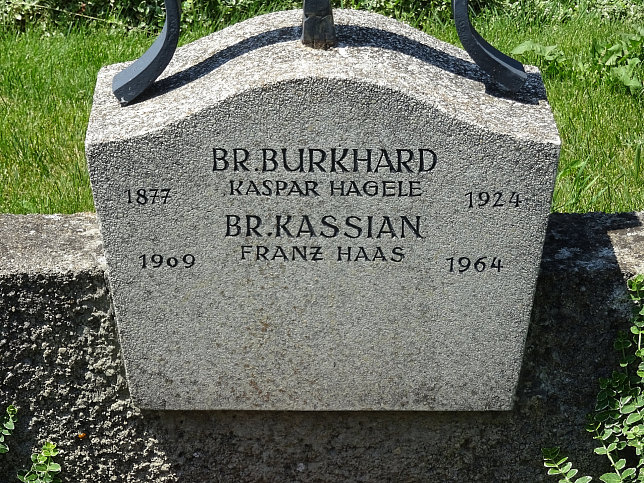 Strebersdorfer Friedhof, Grab der Schulbr�der