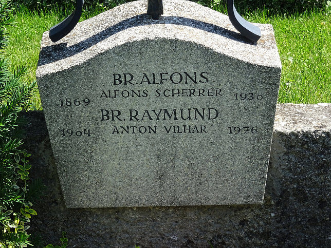 Strebersdorfer Friedhof, Grab der Schulbr�der