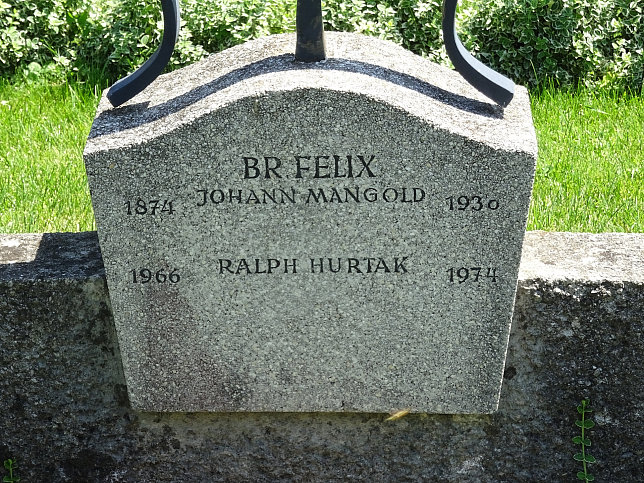 Strebersdorfer Friedhof, Grab der Schulbr�der