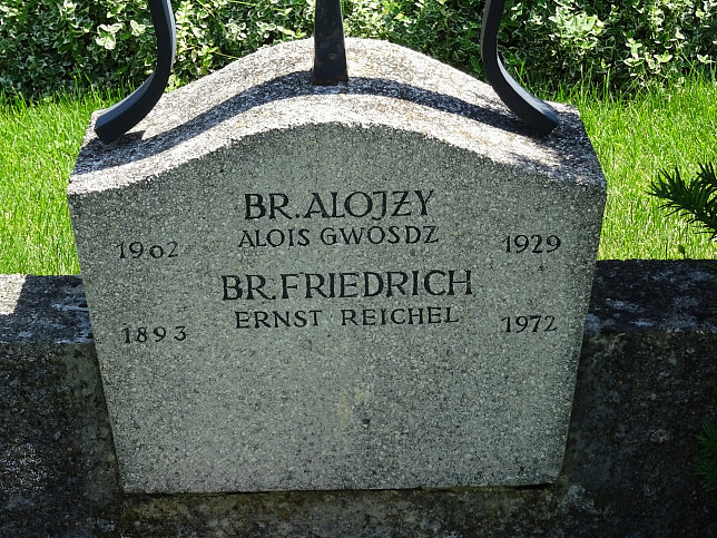 Strebersdorfer Friedhof, Grab der Schulbr�der