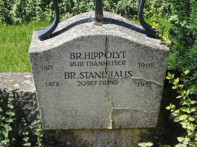 Strebersdorfer Friedhof, Grab der Schulbr�der