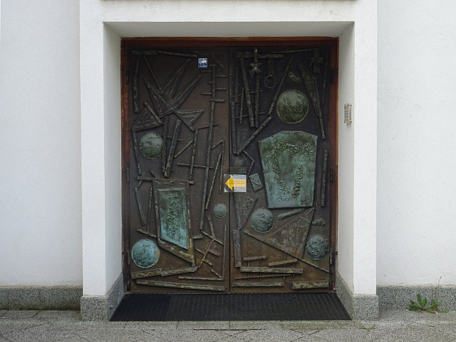 Pfarrkirche Strebersdorf (Kirche Maria Knigin)
