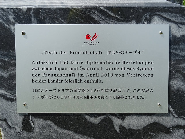 Tisch der Freundschaft