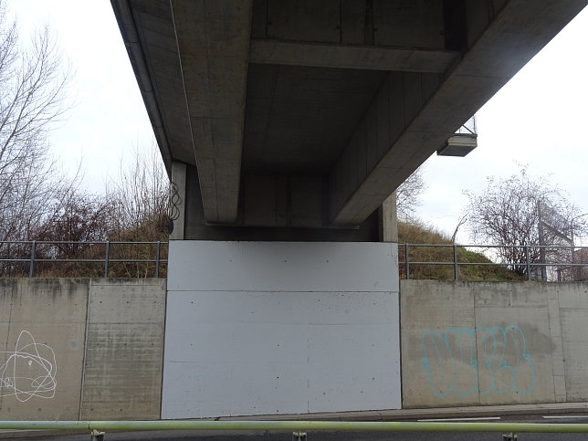 Unterfahrung Richard Neutragasse, Brcke Thayagasse