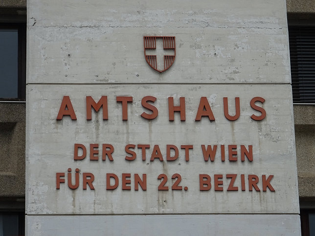Ehemaliges Amtshaus fr den 22. Bezirk