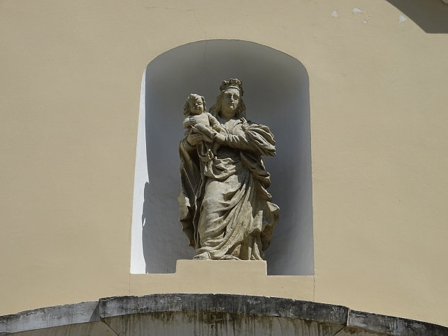 Pfarrhof und Gutshof bei der Breitenleer Pfarrkirche Hl. Anna