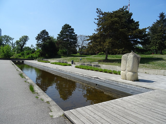 Donaupark, Abstrakte Komposition