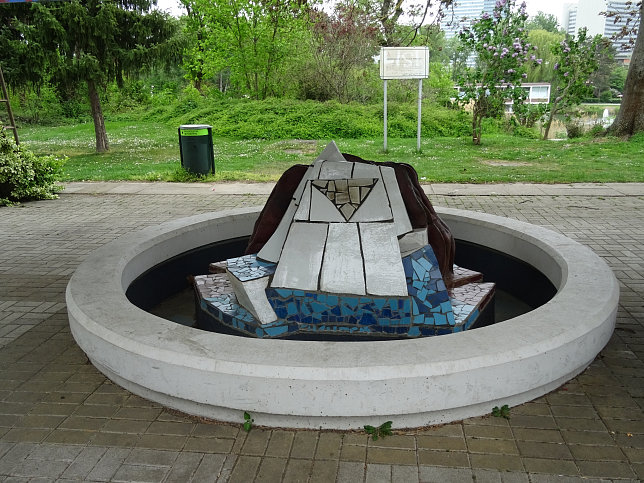 Anna Freud-Brunnen von Edith Richter