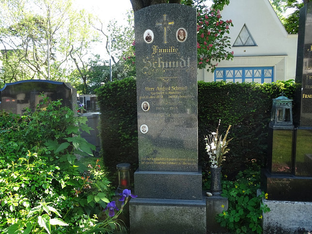 August Schmidt