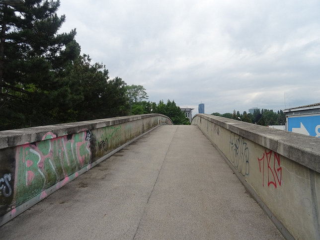 Steg Viktor-Kaplan-Stra�e