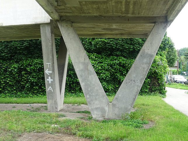 Steg Viktor-Kaplan-Stra�e