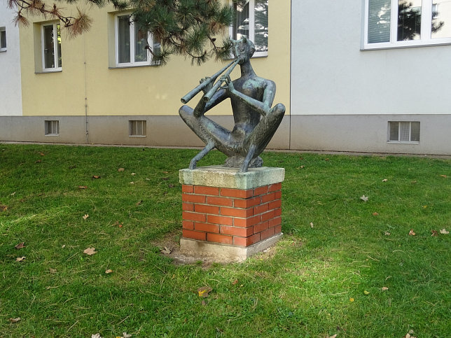 Musizierender Faun (Pan), Meiauergasse 2