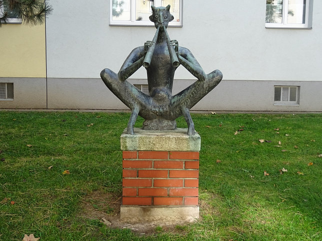 Musizierender Faun (Pan), Meiauergasse 2
