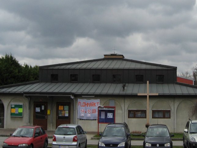 Pfarrkirche St. Christoph am Rennbahnweg