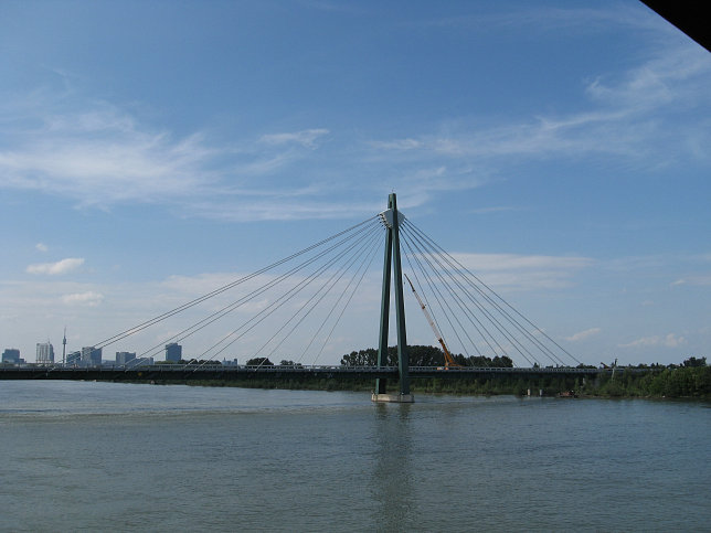 Donaustadtbrücke