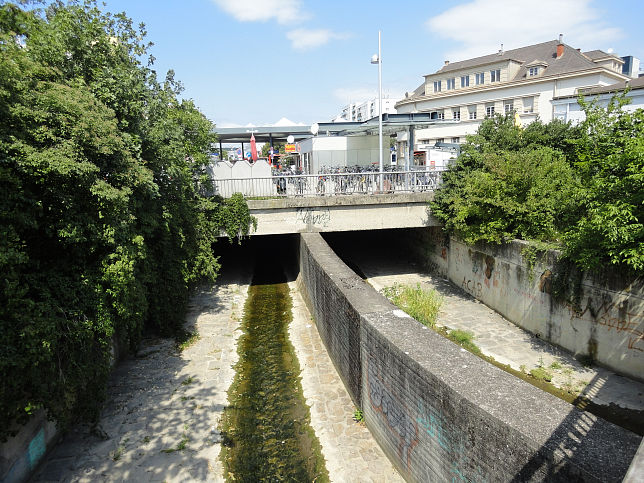 Liesinger Platz-Eindeckung