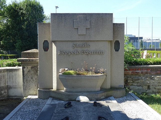 Leopold Schumm
