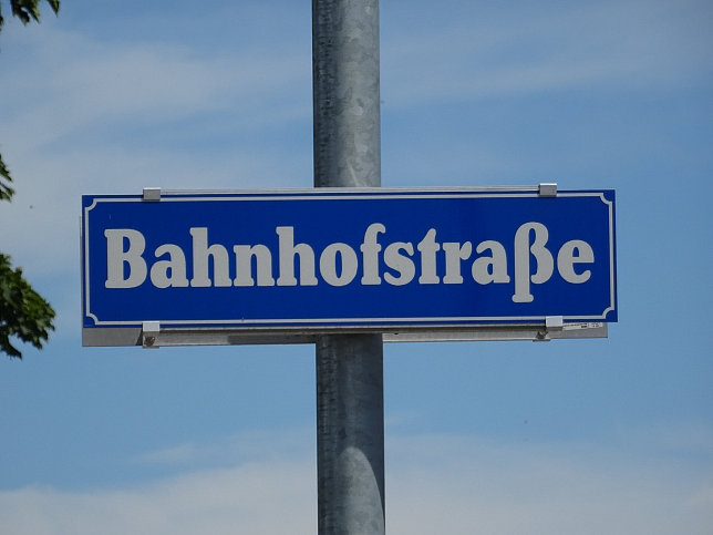 Deutsch-Wagram, Stra�entafel Bahhofstra�e
