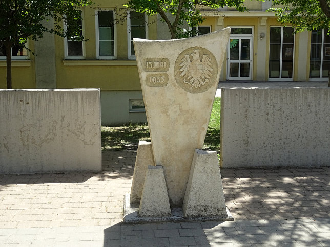 Deutsch-Wagram, Gemeindebefreiungsstein
