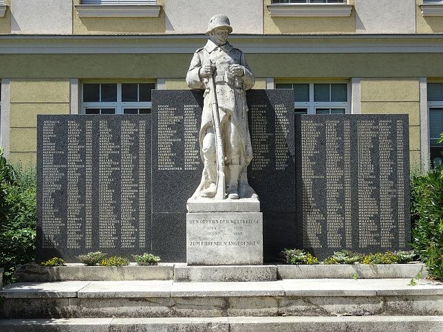 Deutsch-Wagram, Kriegerdenkmal