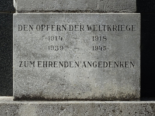 Deutsch-Wagram, Kriegerdenkmal