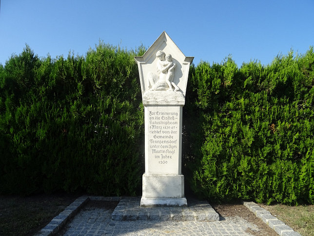 Franzensdorf, Denkmal an den Eissto von 1830