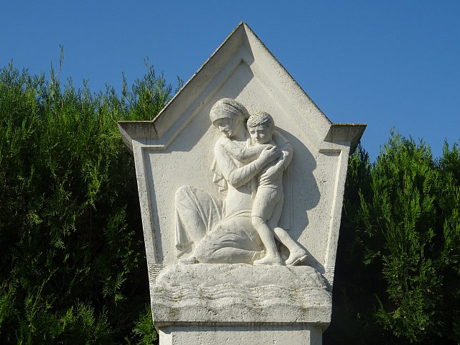 Franzensdorf, Denkmal an den Eisstoß von 1830