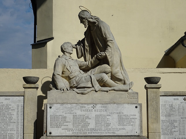 Gerasdorf bei Wien, Kriegerdenkmal