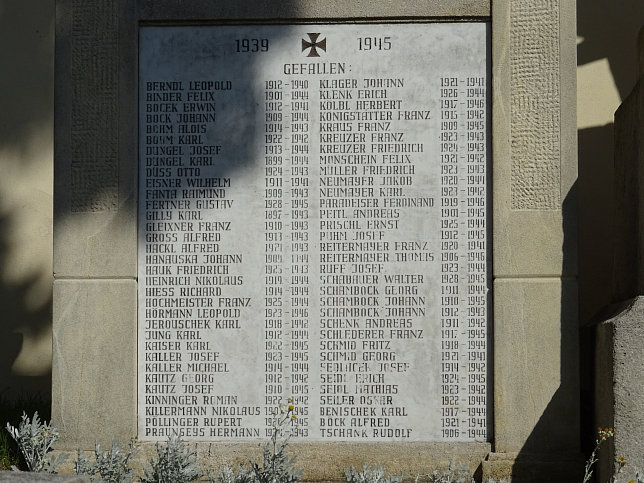 Gerasdorf bei Wien, Kriegerdenkmal