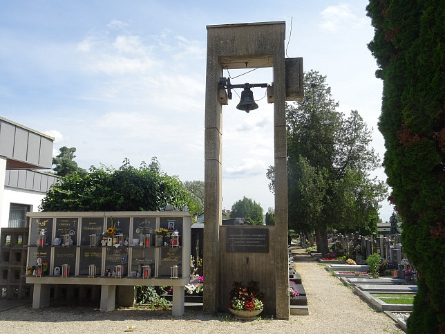 Gro-Enzersdorf, Friedhof