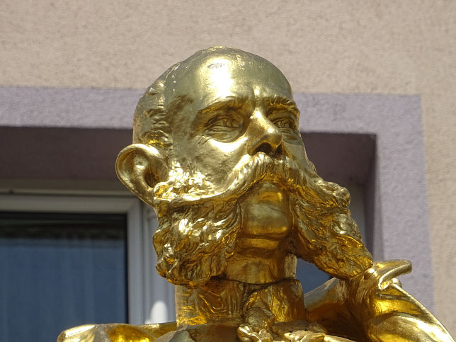 Gro-Enzersdorf, Kaiser-Franz-Joseph-Denkmal