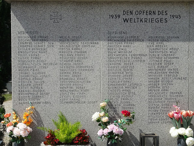 Gro-Enzersdorf, Kriegerdenkmal 2. WK.