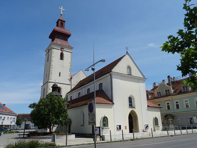 Groß-Enzersdorf, Pfarrkirche Maria Schutz