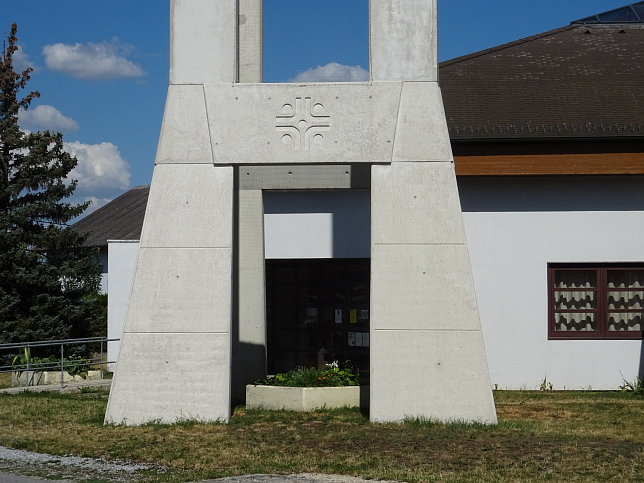 Kapellerfeld, Kirche