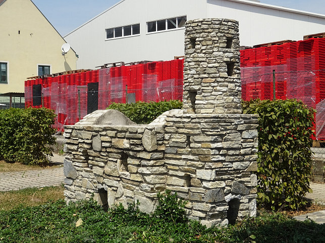 Markgrafneusiedl, Nachbildung Kirchenruine hl. Martin