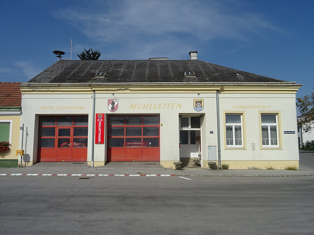 Mühlleiten, Gemeindehaus und Feuerwehr